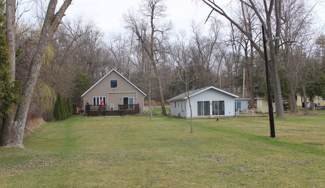 Beautiful Cottage on Lake Winneconne!!