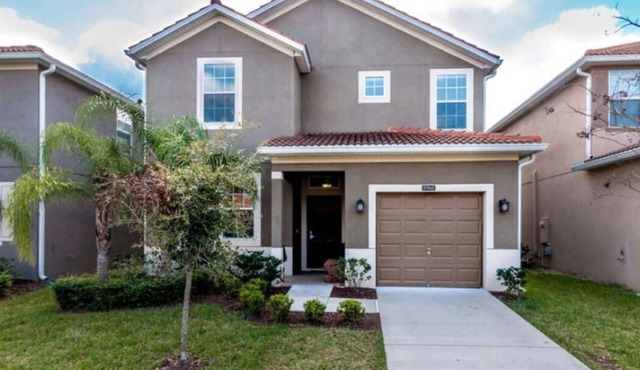 BEAUTIFUL HOME FOR 12 PEOPLE NEAR DISNEY 8960