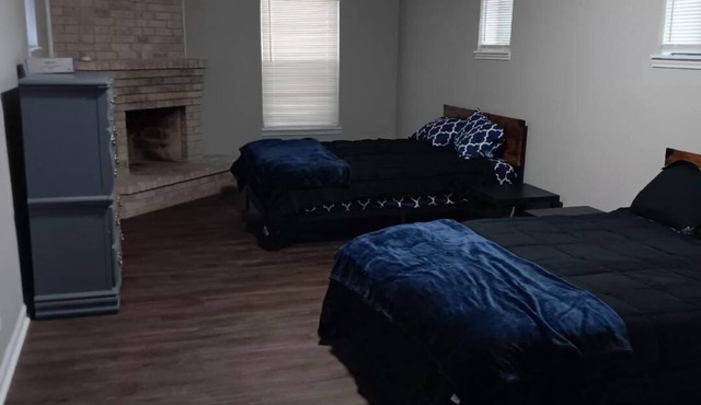Beautiful remodelded 4/1.5 bathroom home in SOUTH CORPUS CHRISTI, close to beach