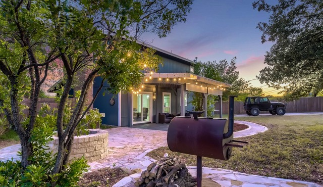 Beautifully Remolded 3 Bedroom Nearby the Q2 Stadium and The Domain - by PMI Austin Metro