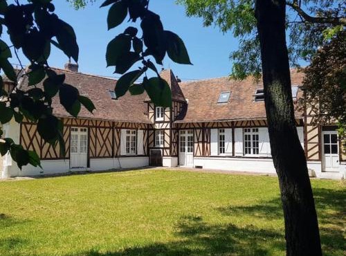 Belle demeure Picarde avec son Parc de 5000m2 in Le Ployron