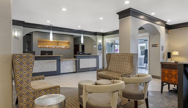 Best Western South Plains Inn & Suites