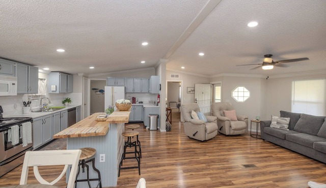 BLOCK TO WATER with water access, Sleeps 10, close to rocker b,fire pit