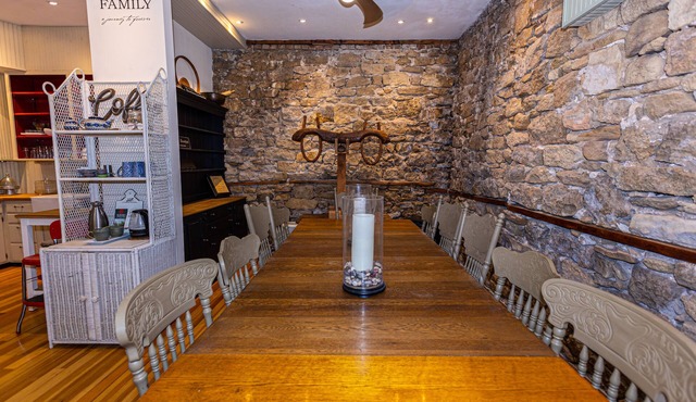 Blue Door Inn- Suite Two