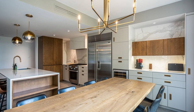 Bondurant Tremblant | Ski Village Center, Shops & Renovated Condo + Hot Tub
