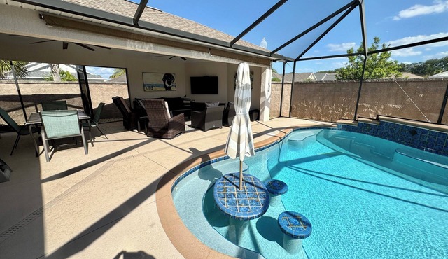 Brewed Awakening - 3/2 w/Private Pool and Golf Cart in The Village of Sanibel