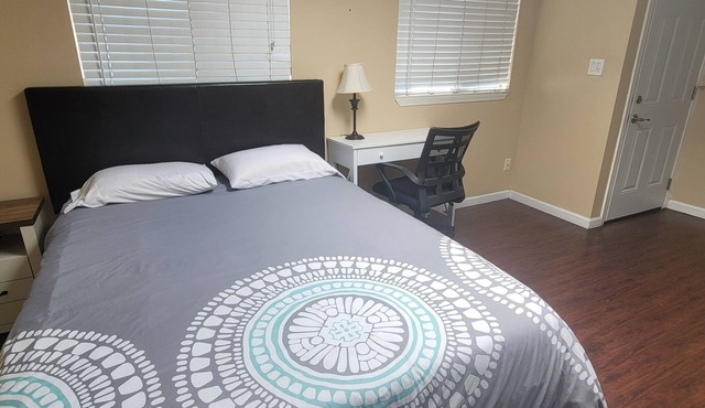 Bright, airy room with private bath & entrance !