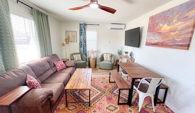 Bright, King Beds, Patio, Laundry, Walk to Downtown!