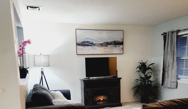 Casa Azul is charming two bedroom. Great location when exploring Albuquerque.
