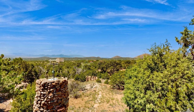 Casa De Las Piedras - Pueblo Style, Hiking & Views
