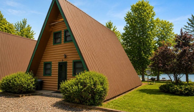 Cedar Cove Cabin 3