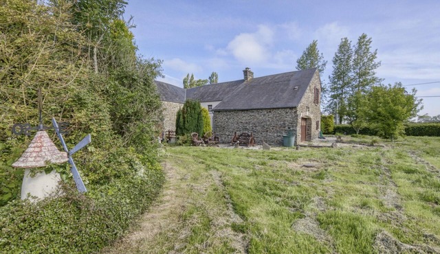Character villa with enclosed garden