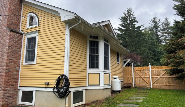 Charming 3-bedroom country house in peaceful Califon getaway