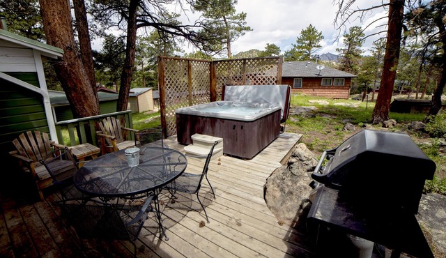 Charming cabin, next to National Park