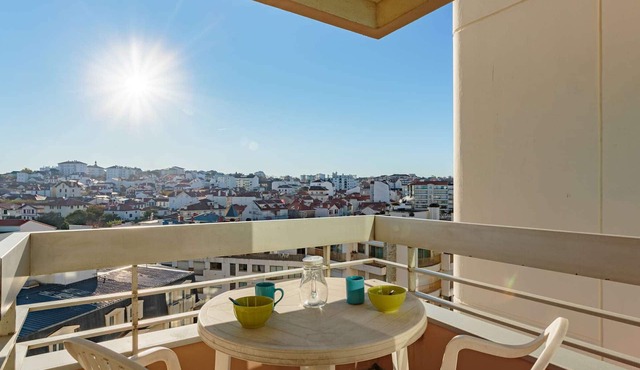 Charming downtown studio with pool near Grande Plage in Biarritz