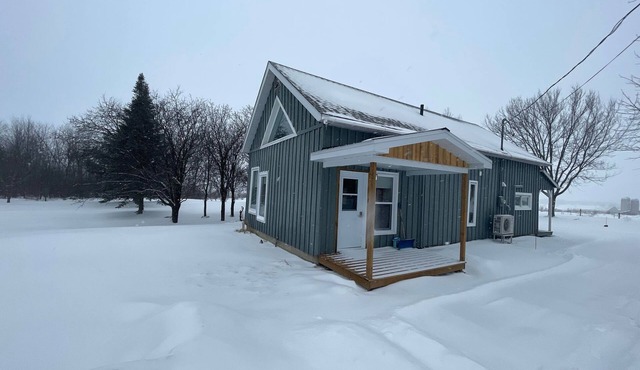 Charming two story retreat situated in the beautiful Haut St-Laurent. n