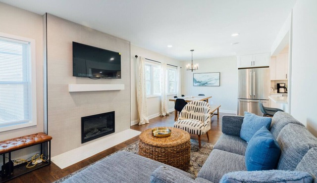 Chic & Cozy 3BR Family Oasis