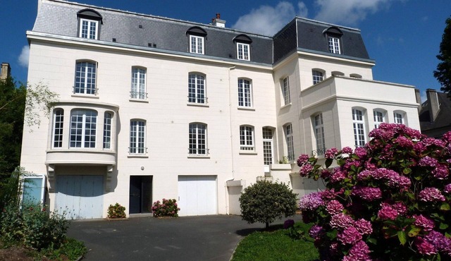Comfortable apartment in the elegant manor house