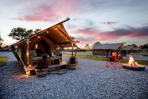 Comfortable Glamping Tent with Fire Pit and Stream Access Near Mark Twain National Forest in Missouri