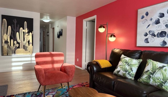 Comfy 3BR Pierrefonds | 2 Free Parking Spots