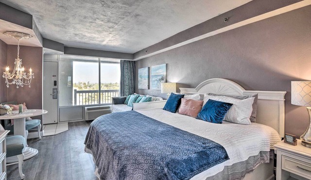 Community Perks! Dreamy Daytona Studio