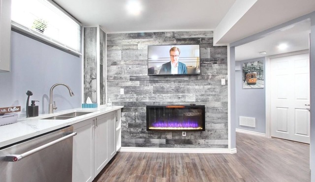 Cozy 1-bedroom apartment with AC, WiFi in welcoming Caledon