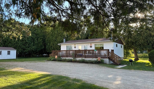 Cozy Brook North Cottage @ Ephraim Beach on Ephraim Village Cottages Resort