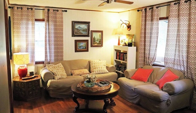 Cozy Greers Ferry Cottage - Fishing, Golf, & Boating