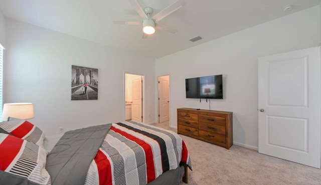 Cozy Home that is Pet Friendly