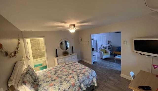 Cozy One Bedroom Beachfront Apartment in Melbourne Beach Florida!