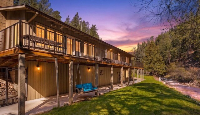 Creekside Retreat | Fireplace + Gameroom