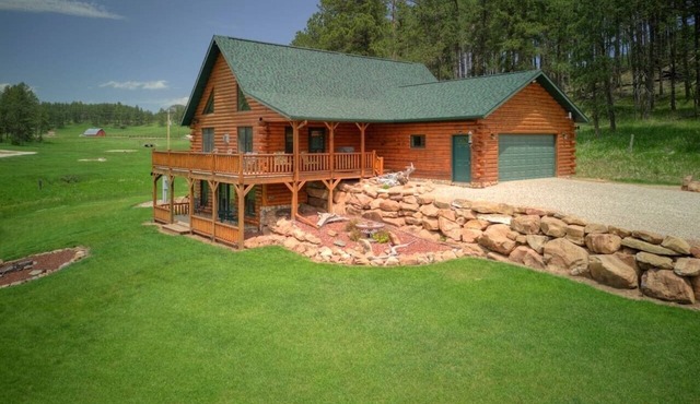 Crooked Creek Lodge