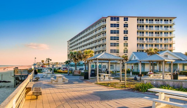 Daytona Harbour Beach Resort 611