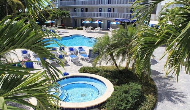 Deluxe 2 Double Beds on St. Pete Beach!