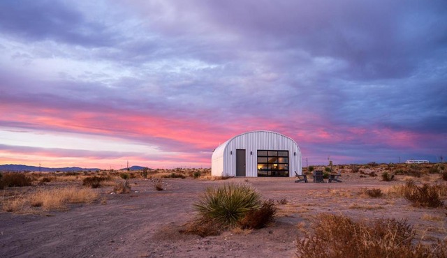 Desert Sky - Modern Oasis on 5 Acres in Marfa