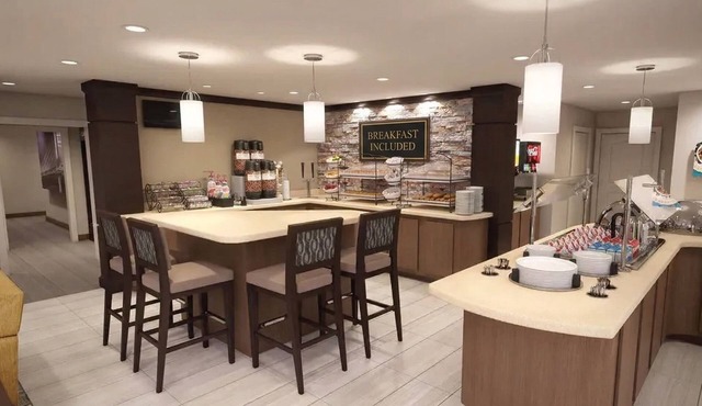 Double Qn Studio w/Free Breakfast | Pool Access