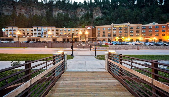 DoubleTree by Hilton Deadwood at Cadillac Jack's
