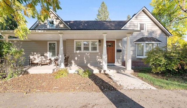 Downtown Spearfish Historic Home