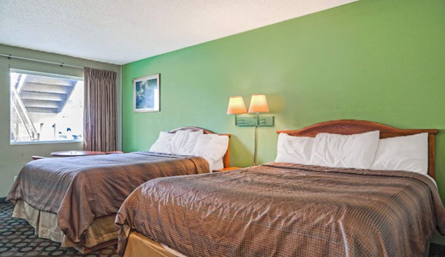 Economy Inn Ashburn GA I-75