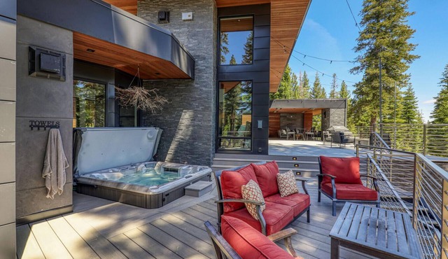 Elegance at Schaffer's Mill by Tahoe Getaways - Luxury Pet-Friendly 4BR w/Hot Tub & A/C