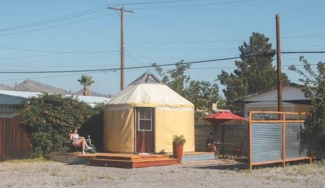 Enchanted Yurt - Stargazing & Hot Springs