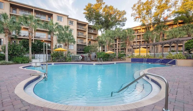 Enjoy a Peaceful Stay with Great Amenities! Unit with Kitchen, Outdoor Pool!