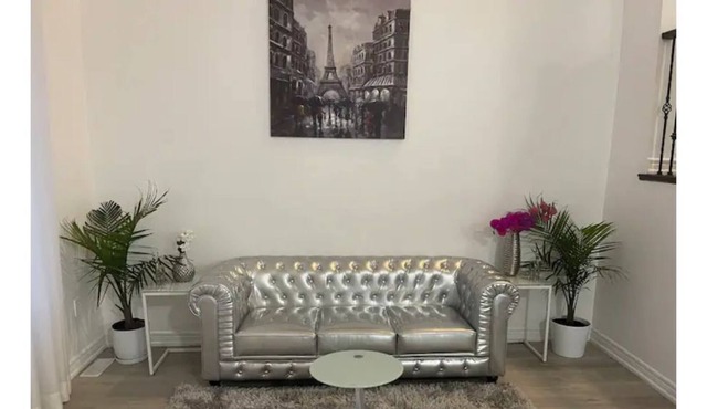 Extraordinary and Luxuriouss Villa