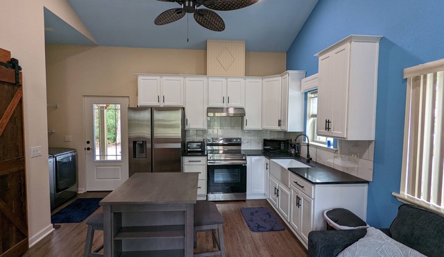 Full Kitchen with in Unit Washer/Dryer. Private Entrance & no contact check-in