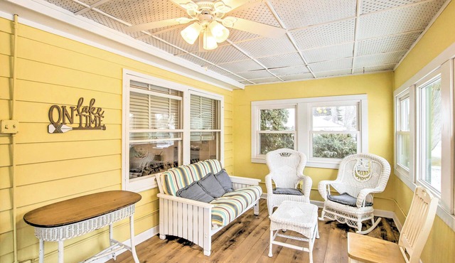 Green Lake Vacation Home w/Screened Porch!