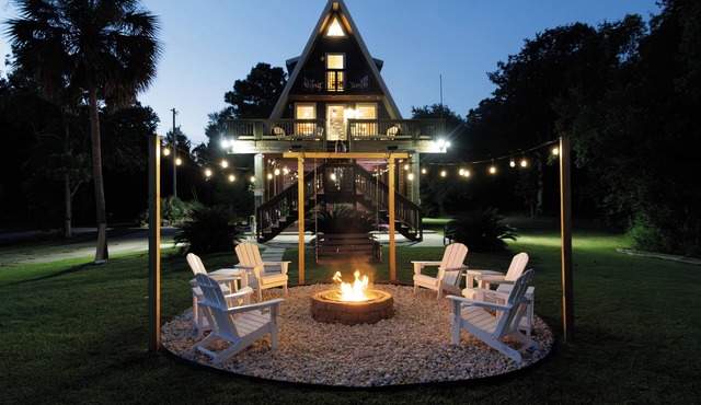 Gulf Views, Game Room, Fire Pit, Walk to Boat Launch and Pier, Near Down Town