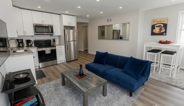 Hamilton Haven - Smart Tech and BBQ Oasis - Pool in Hamilton