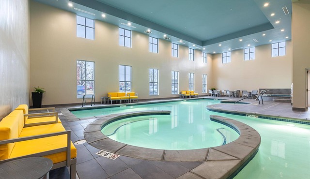 Hampton Inn & Suites Logan