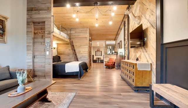 Harris Inn – Unit 1 | Tomahawk WI | Sauna