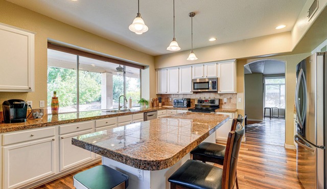 Heated/cooled Pool: Spacious Mesa Home Near Golf!